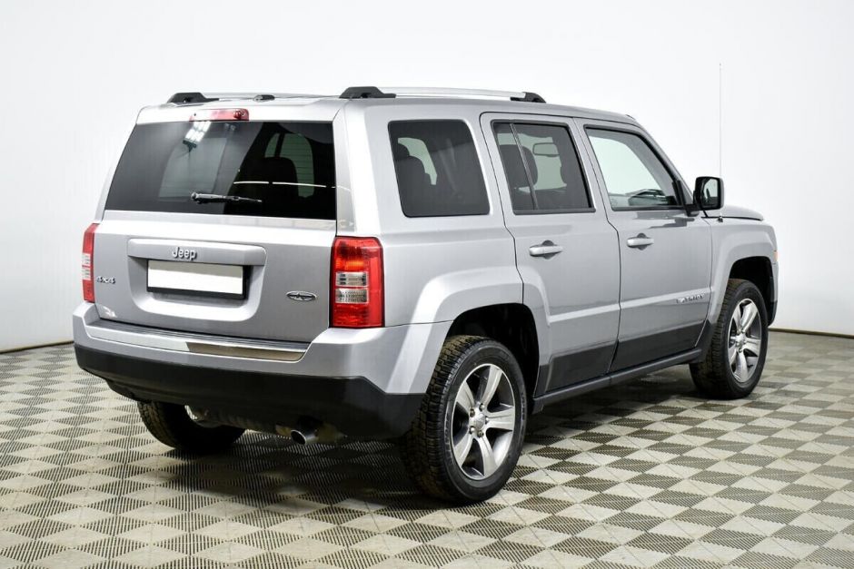 Jeep Liberty (Patriot), 2.4 л, Вариатор, 2010 фото 4