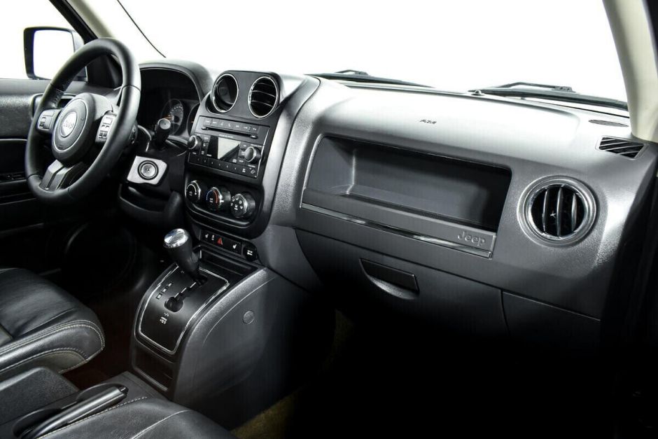 Jeep Liberty (Patriot), 2.4 л, Вариатор, 2010 фото 2