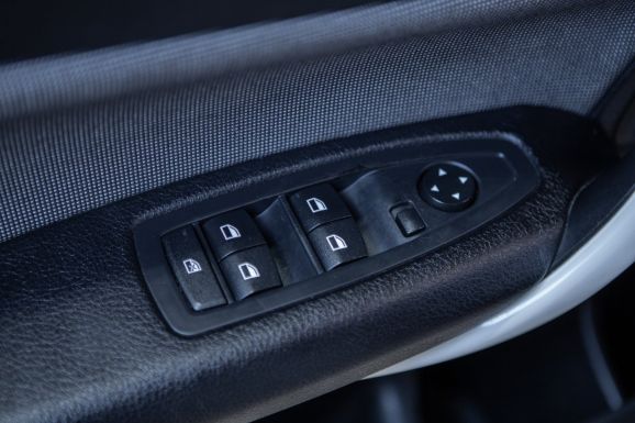 BMW 1 серии, АТ, 2011 фото 10