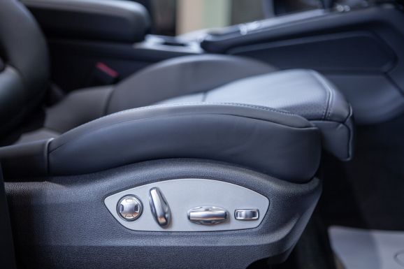 Porsche Macan, Робот, 2023 фото 21