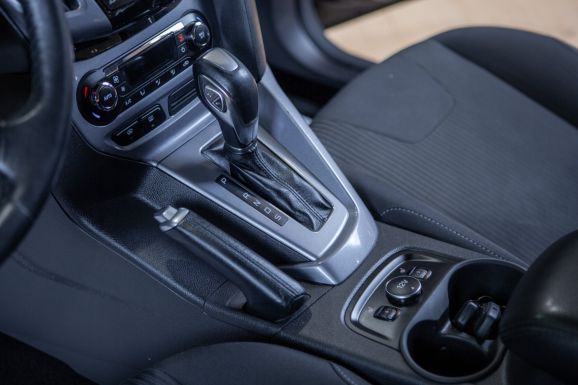 Ford Focus, Робот, 2013 фото 2