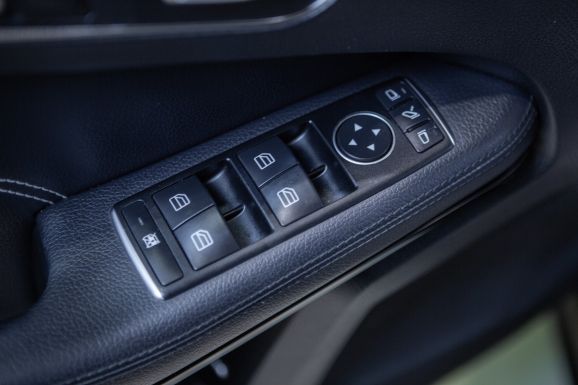 Mercedes-Benz E-класс, АТ, 2014 фото 11