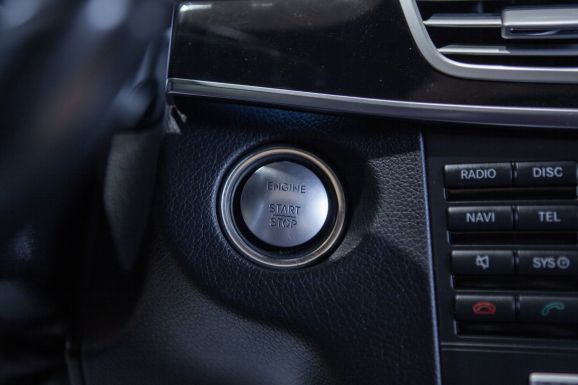 Mercedes-Benz E-класс, АТ, 2014 фото 18