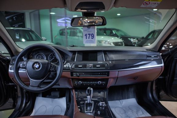 BMW 5 серия, АТ, 2013 фото 18