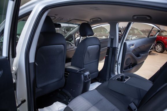 Kia Cerato, АТ, 2014 фото 8