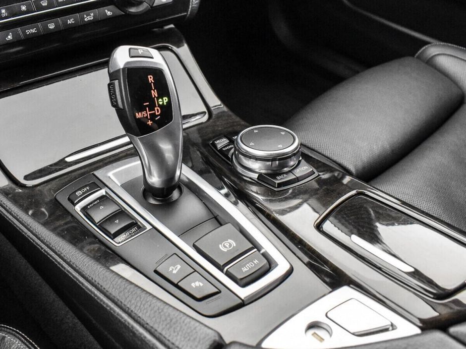 BMW 5 серии, 3.0 л, АТ, 2014 фото 11