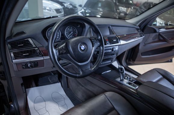 BMW X5, АТ, 2010 фото 9