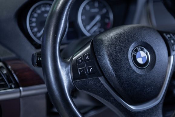 BMW X5, АТ, 2010 фото 11