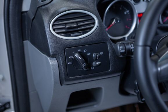 Ford Focus, МТ, 2008 фото 10