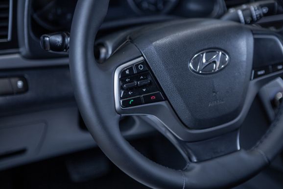 Hyundai Elantra, АТ, 2017 фото 13