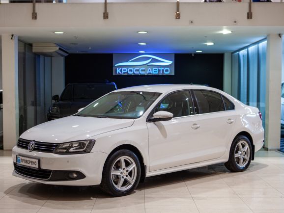 Volkswagen Jetta, Робот, 2014 фото 3