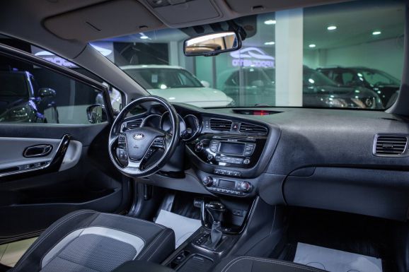 Kia Ceed, АТ, 2012 фото 10