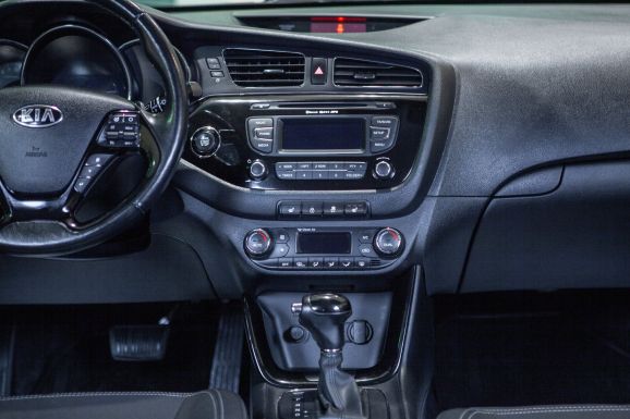 Kia Ceed, АТ, 2012 фото 16