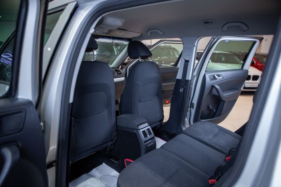 Skoda Yeti, Робот, 2014 фото 8