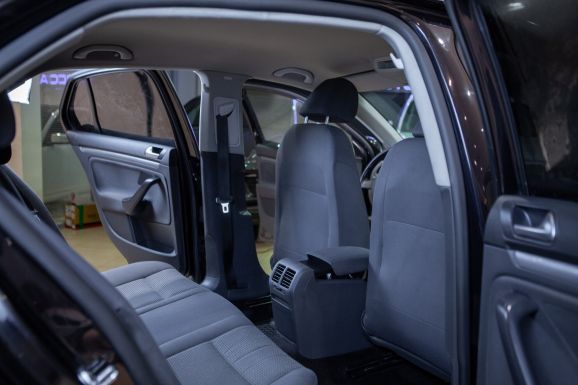 Volkswagen Jetta, АТ, 2009 фото 8