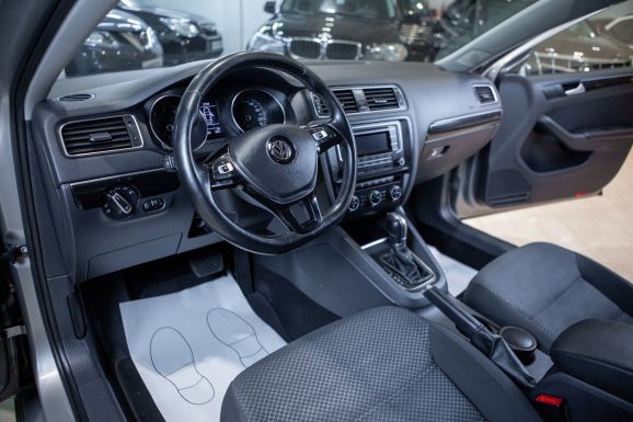 Volkswagen Jetta, АТ, 2017 фото 8