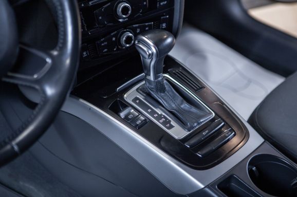 Audi A4, Вариатор, 2012 фото 2