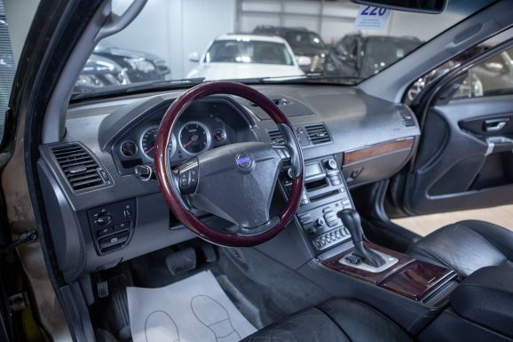 Volvo XC90, АТ, 2012 фото 7