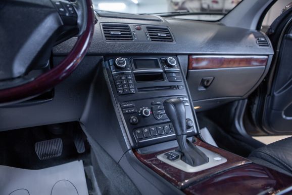 Volvo XC90, АТ, 2012 фото 14