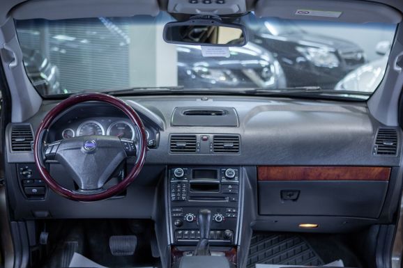 Volvo XC90, АТ, 2012 фото 1