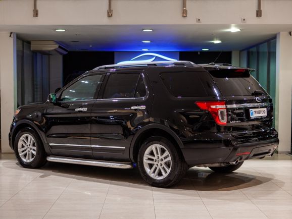 Ford Explorer, АТ, 2013 фото 6