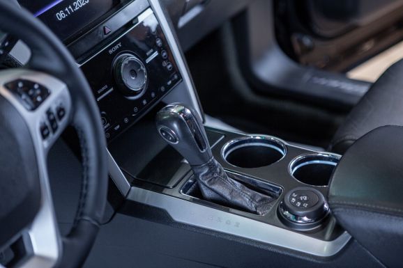 Ford Explorer, АТ, 2013 фото 18