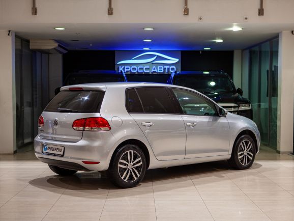 Volkswagen Golf, Робот, 2011 фото 4