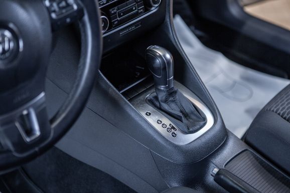 Volkswagen Golf, Робот, 2011 фото 14