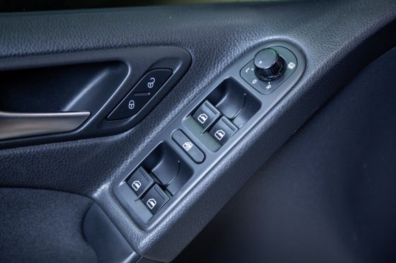 Volkswagen Golf, Робот, 2011 фото 2