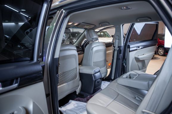 Kia Sorento, АТ, 2010 фото 8