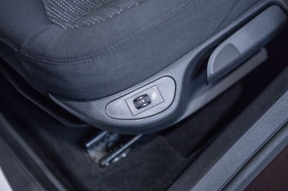 Peugeot 308, АТ, 2011 фото 1