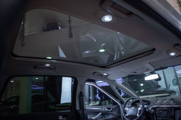 Ford S-MAX, Робот, 2010 фото 9