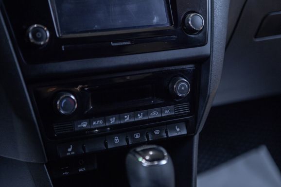 Skoda Rapid, АТ, 2017 фото 13