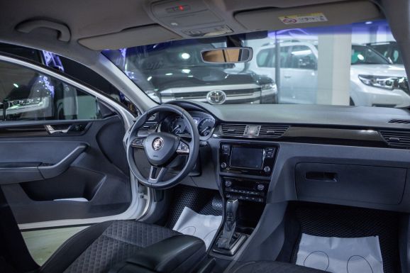 Skoda Rapid, АТ, 2017 фото 15