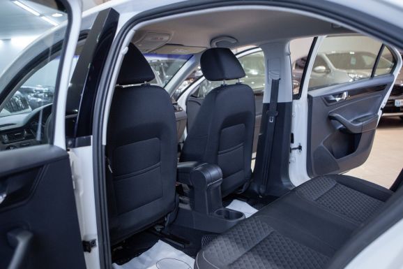 Skoda Rapid, АТ, 2017 фото 1