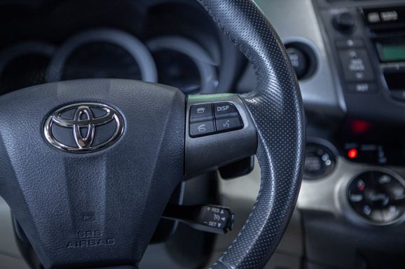 Toyota RAV4, Вариатор, 2011 фото 10