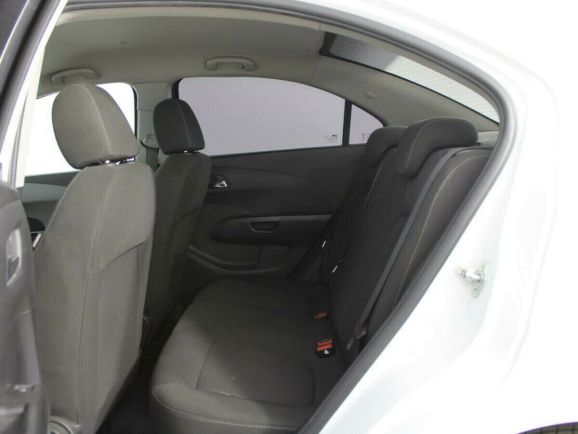 Chevrolet Aveo, 1.6 л, МТ, 2013 фото 1