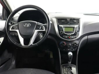 Hyundai Solaris, 1.6 л, АКПП, 2011 фото 7