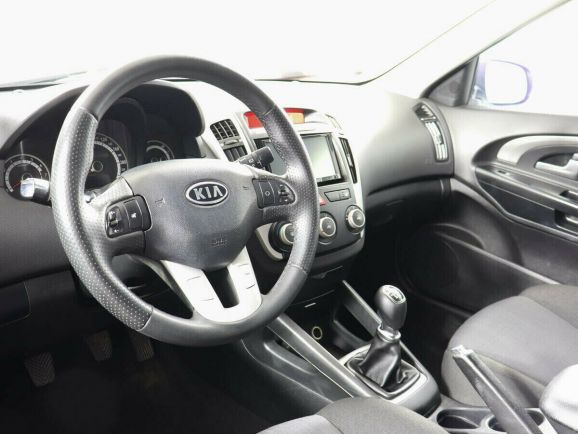 Kia Ceed, 1.6 л, МТ, 2010 фото 4