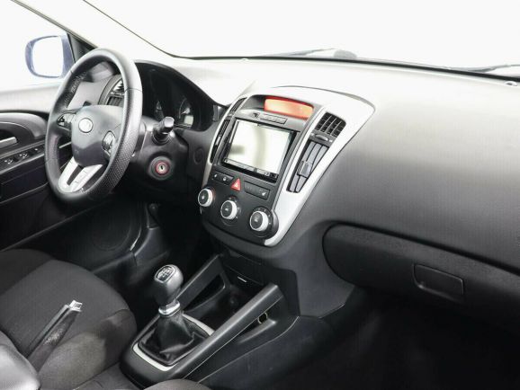 Kia Ceed, 1.6 л, МТ, 2010 фото 2