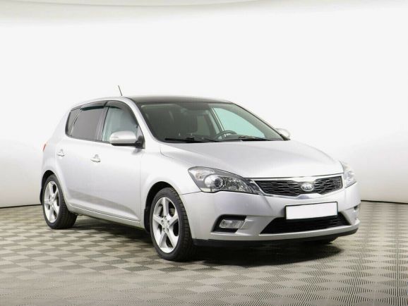 Kia Ceed, 1.6 л, МТ, 2010 фото 1