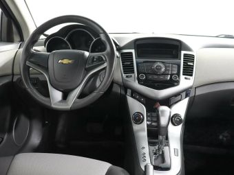 Chevrolet Cruze, 1.6 л, АКПП, 2010 фото 8