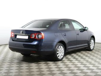 Volkswagen Jetta, 1.6 л, РКПП, 2009 фото 6