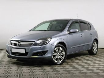 Opel Astra, 1.8 л, МКПП, 2010 фото 3