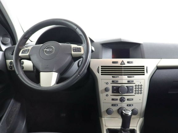 Opel Astra Cosmo, 1.6 л, МТ, 2011 фото 8