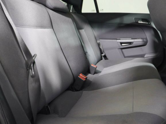 Opel Astra Cosmo, 1.6 л, МТ, 2011 фото 2