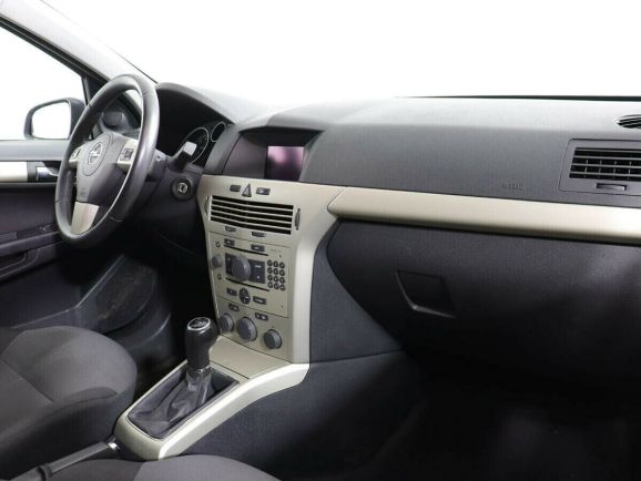 Opel Astra Cosmo, 1.6 л, МТ, 2011 фото 1