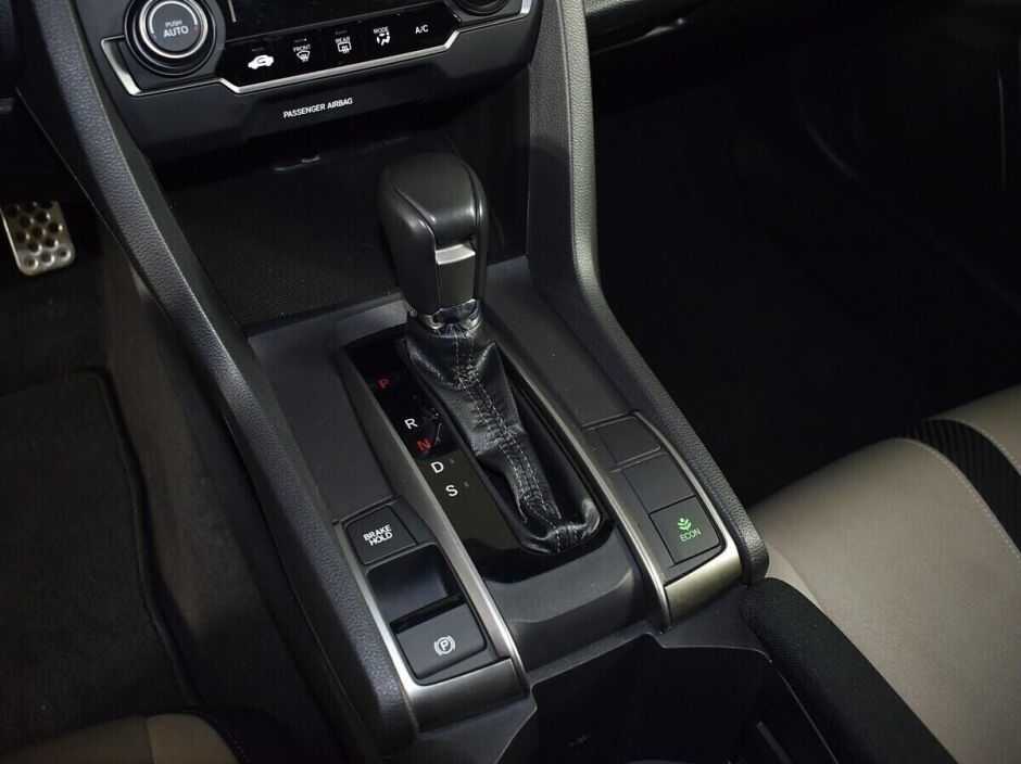 Honda Civic, 1.5 л, Вариатор, 2018 фото 11