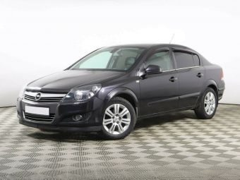 Opel Astra, 1.8 л, АКПП, 2012 фото 3