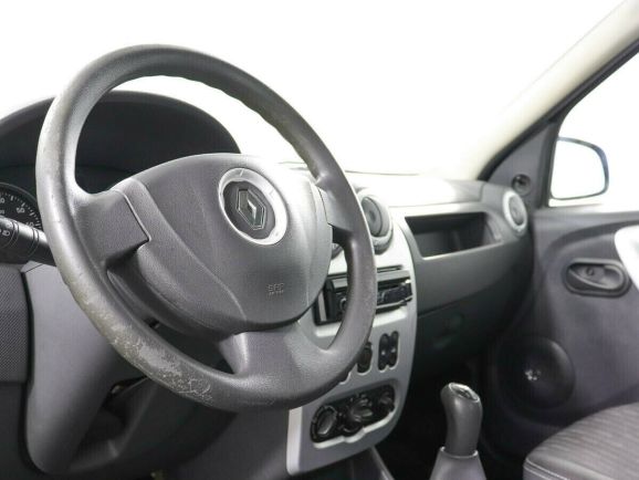 Renault Logan, 1.6 л, МТ, 2014 фото 2